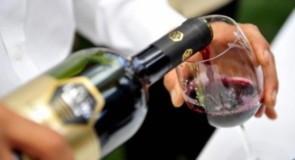 Alcuni buoni accorgimenti per servire il vino