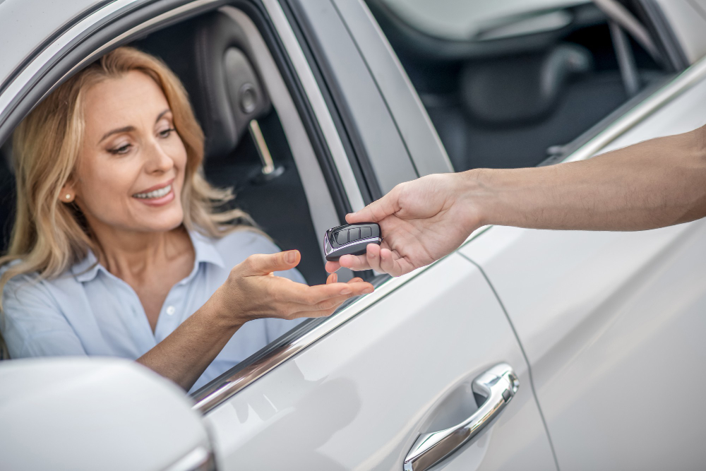 Noleggio auto di lusso: come funziona e quanto costa 