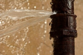 Come trovare una perdita d’acqua in casa: guida pratica completa