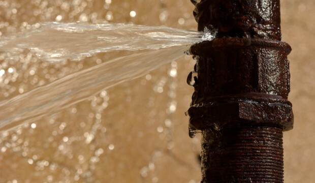 Come trovare una perdita d’acqua in casa: guida pratica completa